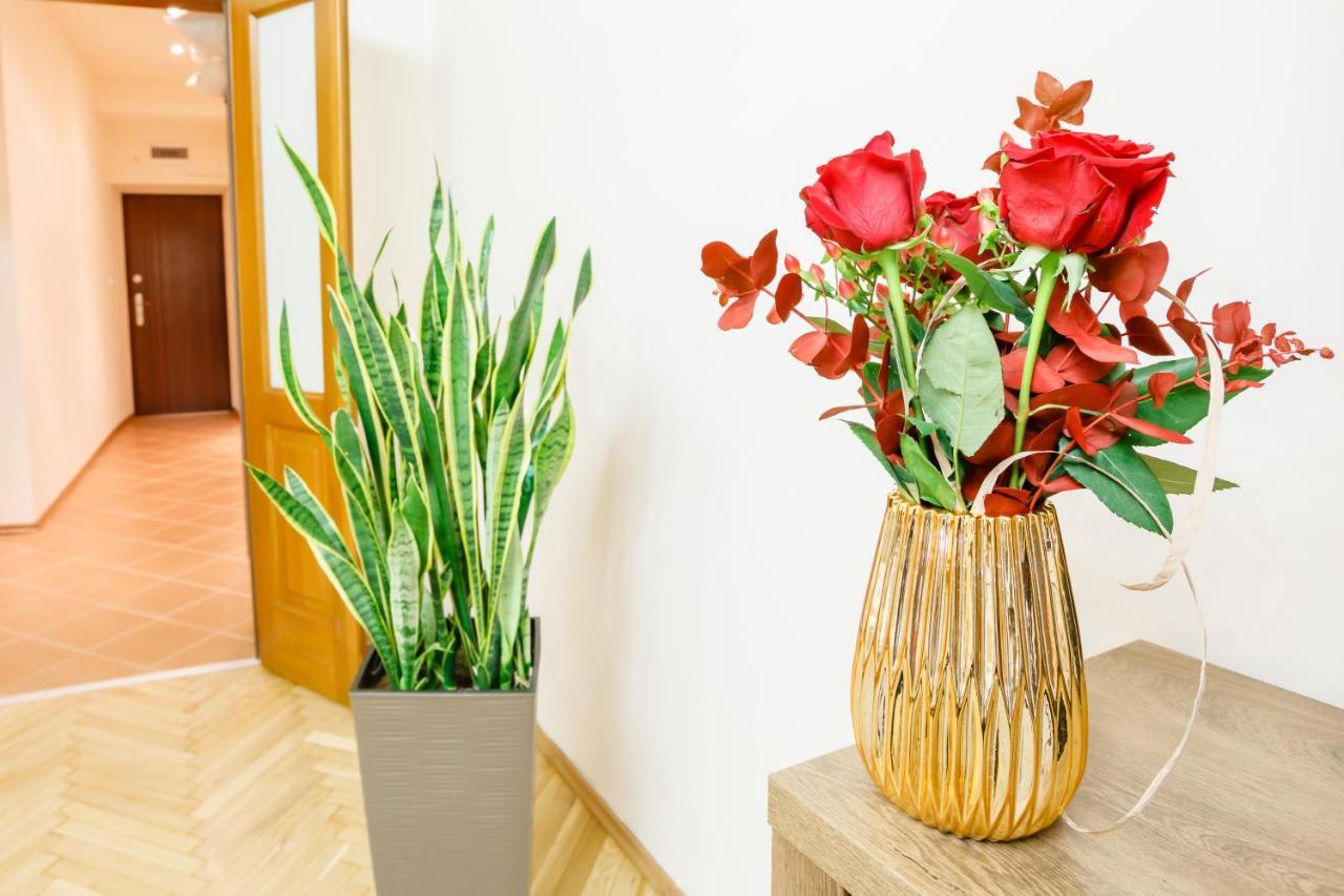 Ok Apartments Old Town كراكوفيا المظهر الخارجي الصورة